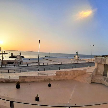 Potato Beach Apartment At Beach Front & Sea View Lagos Esterno foto