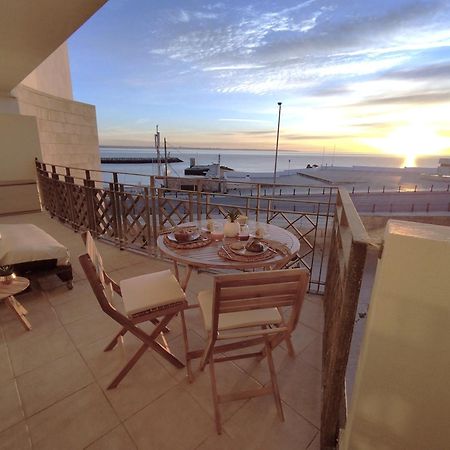 Potato Beach Apartment At Beach Front & Sea View Lagos Esterno foto