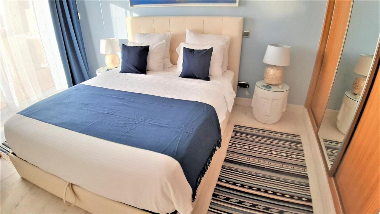 Potato Beach Apartment At Beach Front & Sea View Lagos Esterno foto