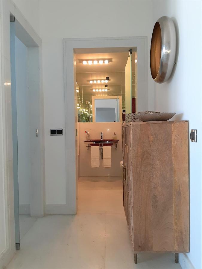 Potato Beach Apartment At Beach Front & Sea View Lagos Esterno foto
