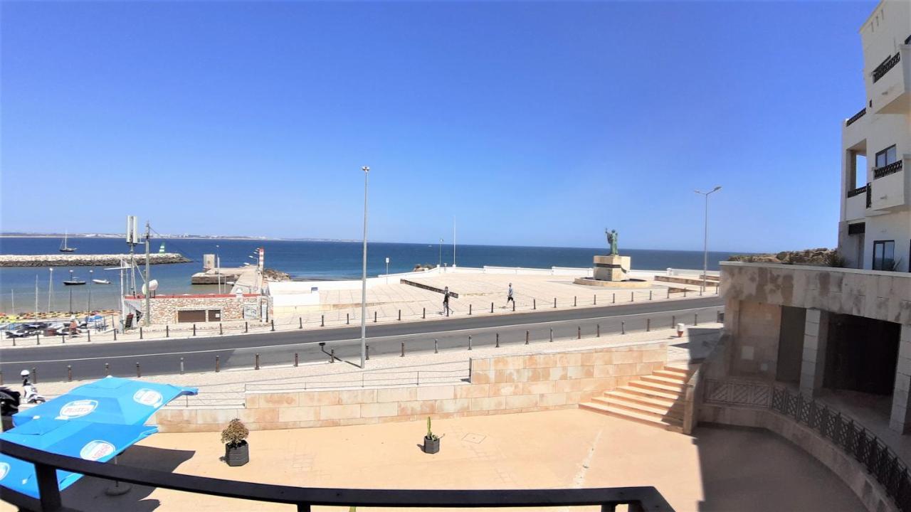 Potato Beach Apartment At Beach Front & Sea View Lagos Esterno foto