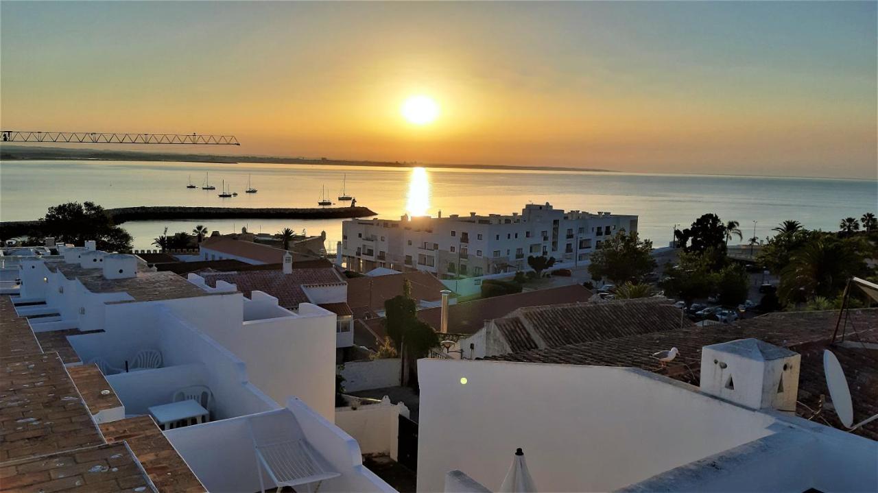 Potato Beach Apartment At Beach Front & Sea View Lagos Esterno foto