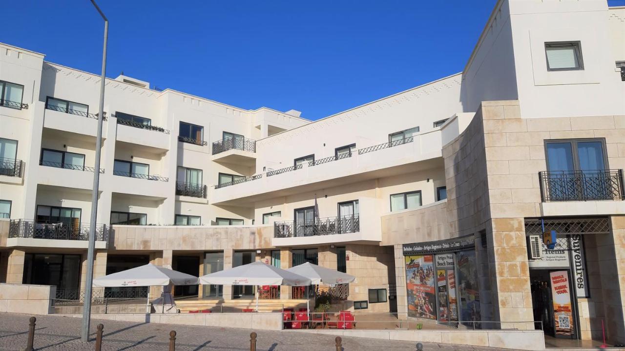 Potato Beach Apartment At Beach Front & Sea View Lagos Esterno foto